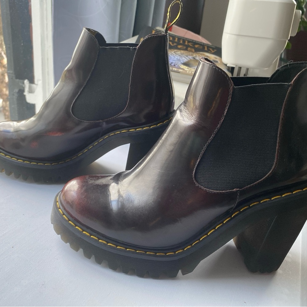 Dr. Martens Hurston sz 38 Maroon.